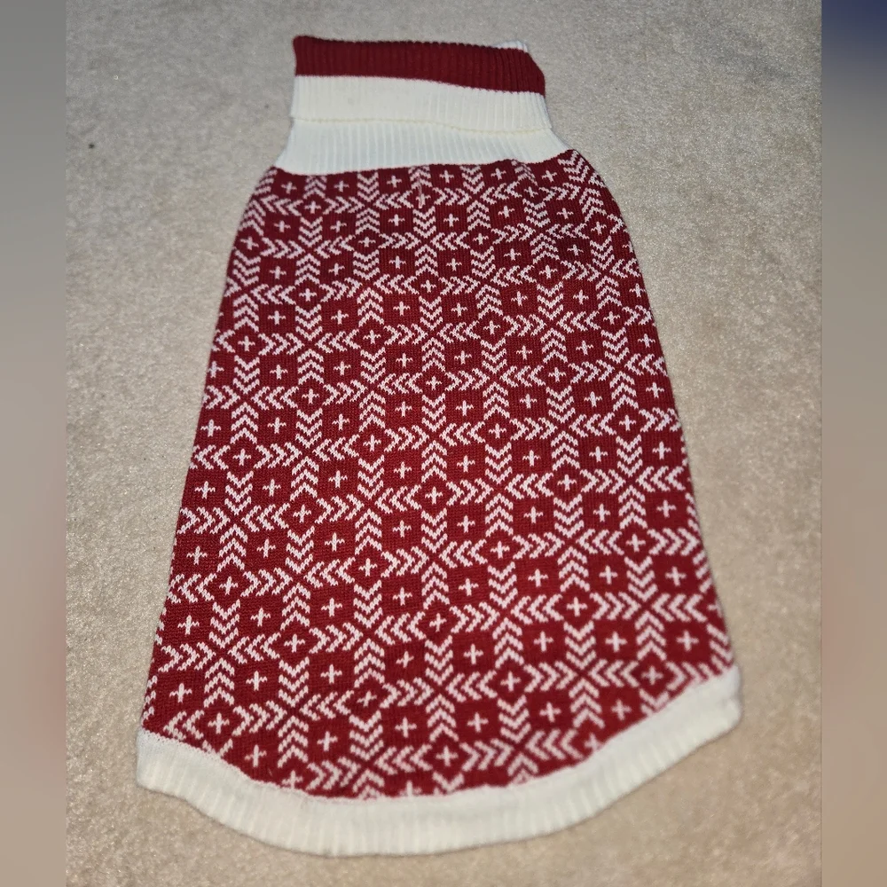 Wondershop L Red and White Patterned Dog Sweater NEW